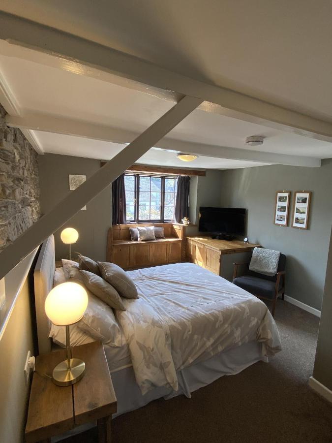 Bed and Breakfast Tom'S Of Tregaron Exterior foto